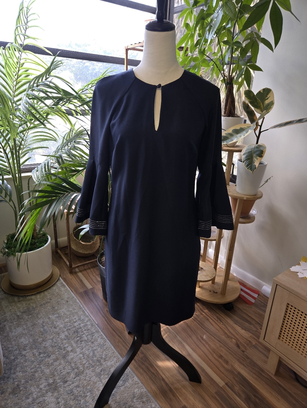 Banana Republic Navy Blue Bell Sleeve Shift Dress Size 2 (Lot 5)